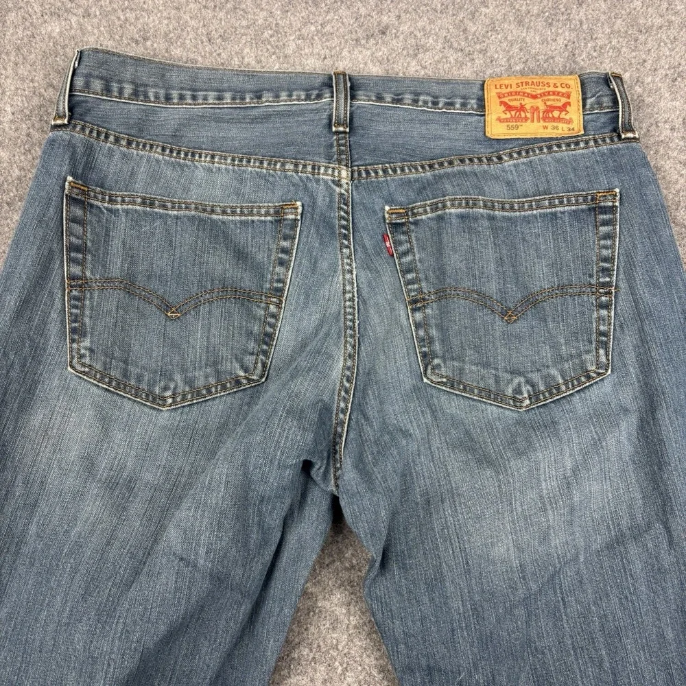 Levi's 559 Jeans Mens 36x34 Relaxed‎ Straight Medium Wash Classic Blue Denim EUC